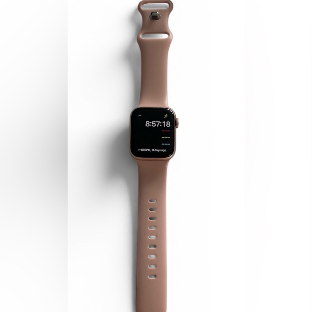 Apple Watch 10 40mm cellular and GPS